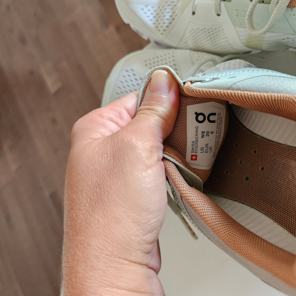 On Running Cloud Shoes in Light Green and Brown - Picture 6 of 10